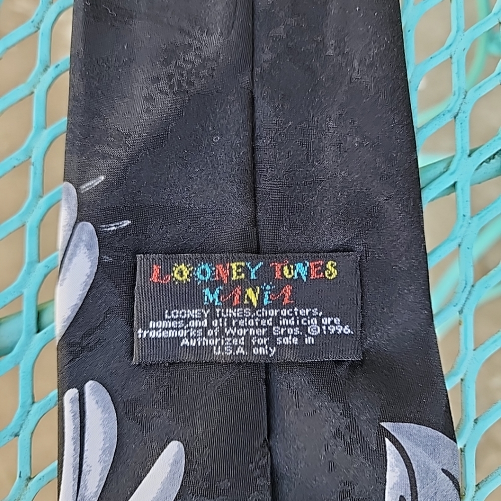 Vintage 1996 Looney Tunes Mania Bugs Bunny Tie - Picture 4 of 5